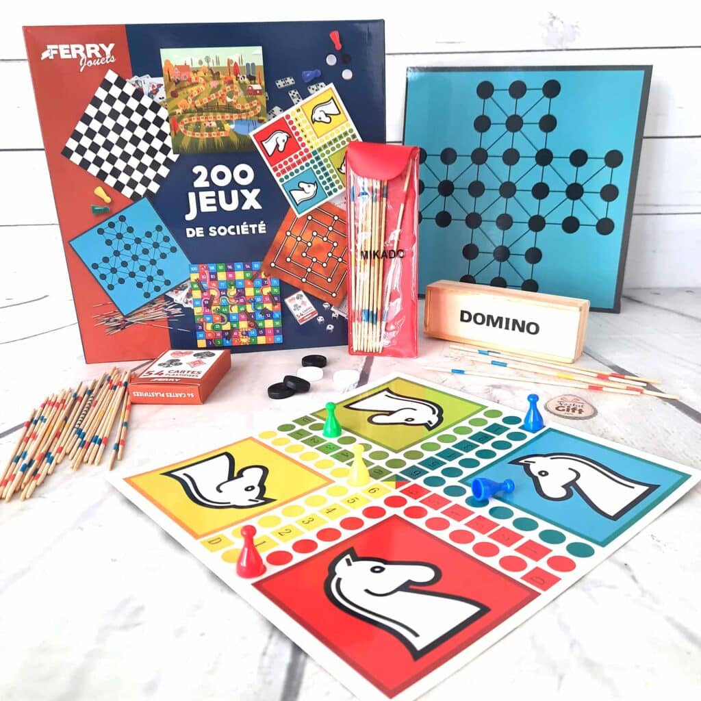 Coffret 200 jeux de société