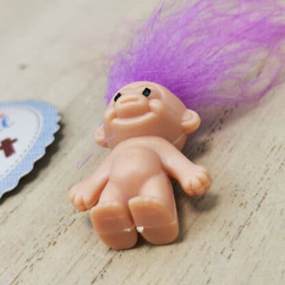 Troll vintage cheveux violet - Petite figurine - 3 cm